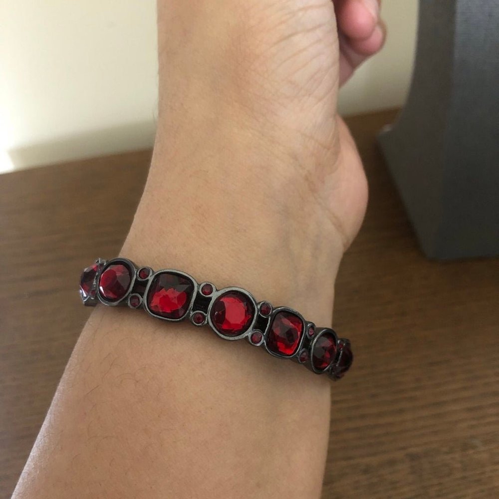 Avon garnet color bracelet